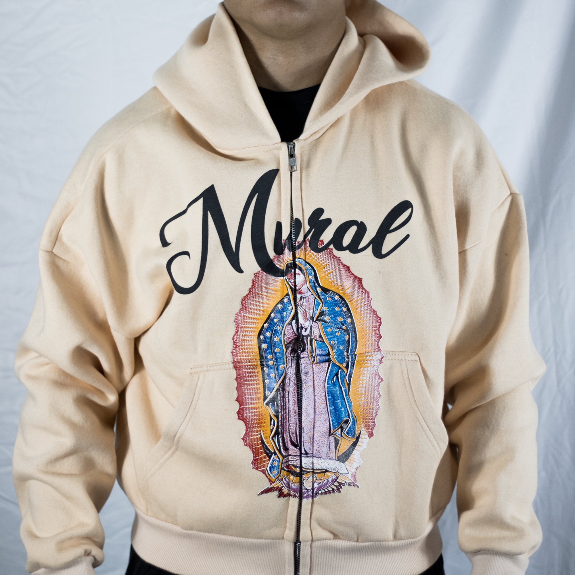 Mural Guadalupe ZIPUP CREAM